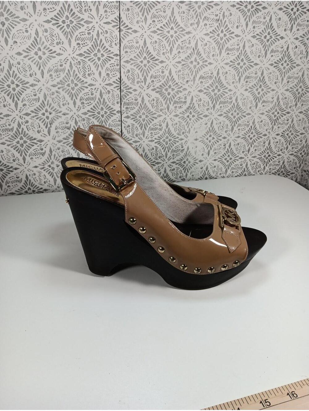 Michael Kors Wedge size 7M
